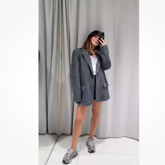 🦋 Bloggers Favorite 🦋 NWT Zara Faux Fur Soft Oversized Straight Cut Blazer M - Picture 7 of 16